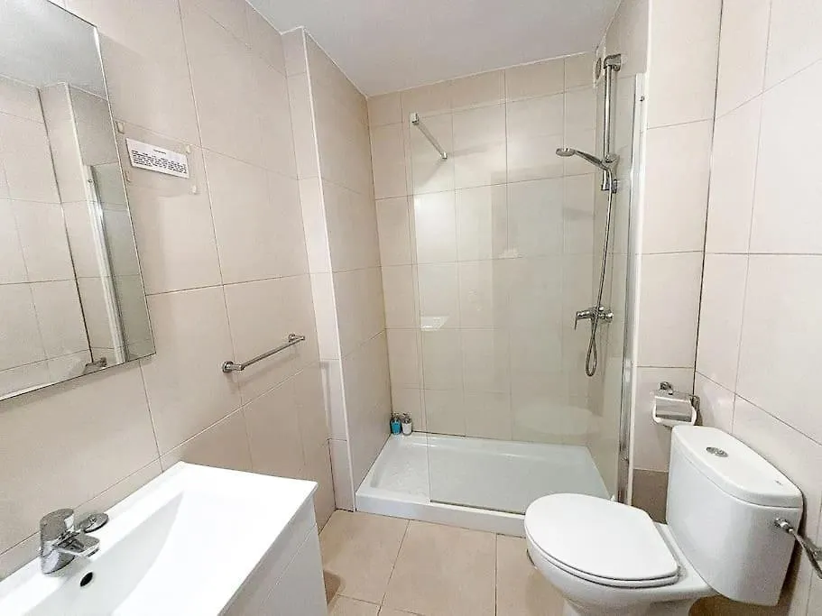 Beautiful Apartment In Acapulco Playa, Nerja