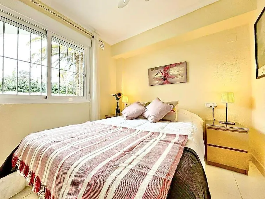Beautiful Apartment In Acapulco Playa, Nerja 0*,