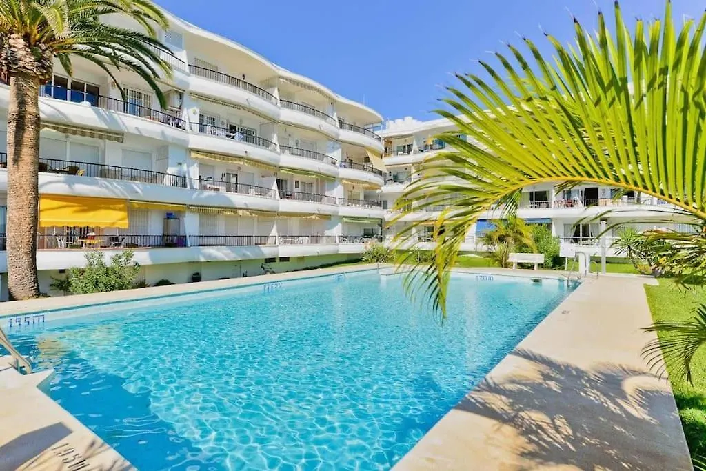 Beautiful Apartment In Acapulco Playa, Nerja
